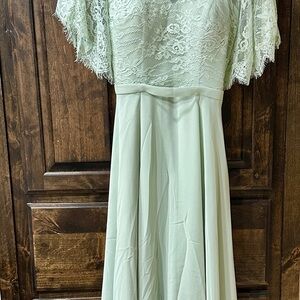 JJs House Green Off-the-Shoulder Flutter Sleeve Midi Dress